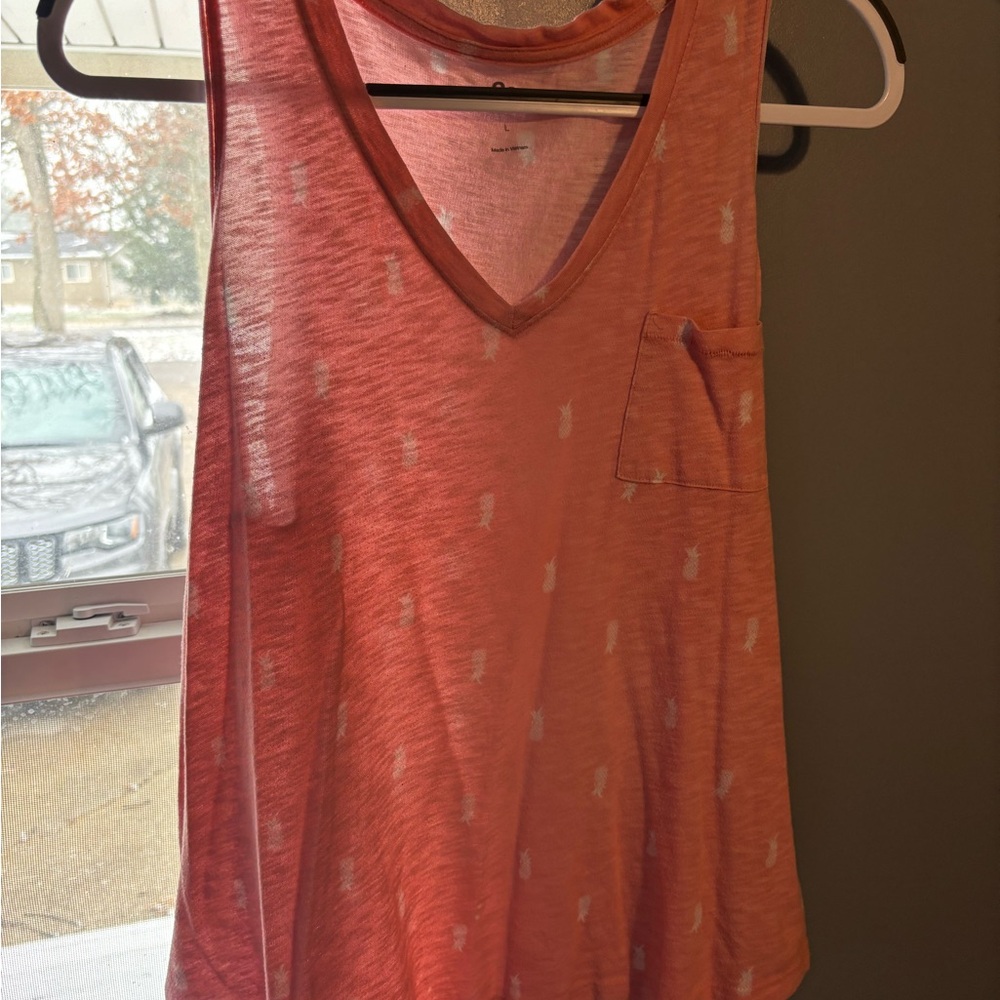 Source Unknown Coral V-Neck Pocket Tank with Pineapple Print
